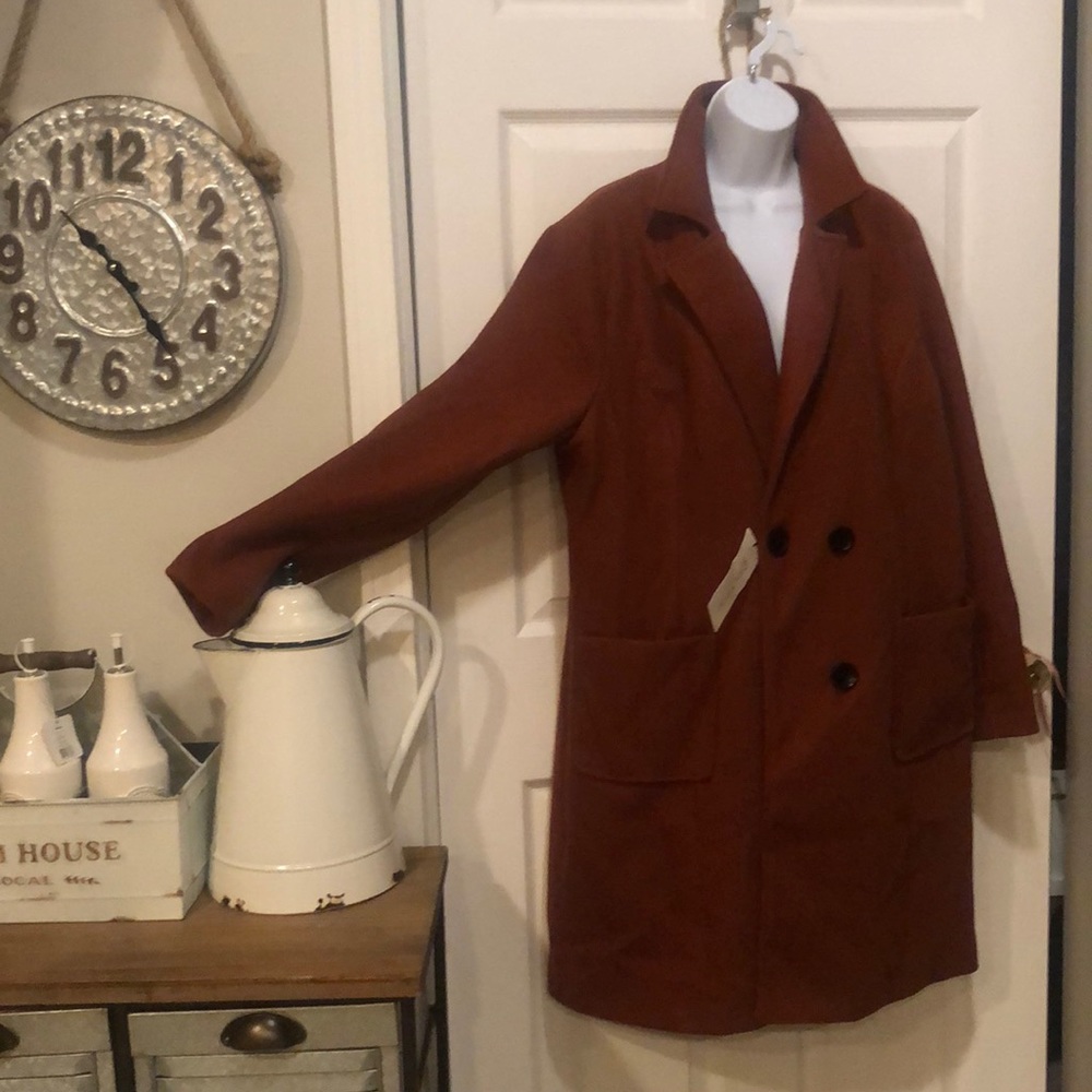 Coat - Picture 5 of 8